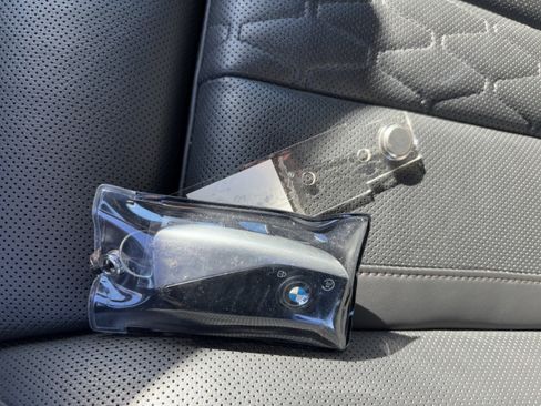 Certified 2025 BMW X7 xDrive40i w/ M Sport Package image 38