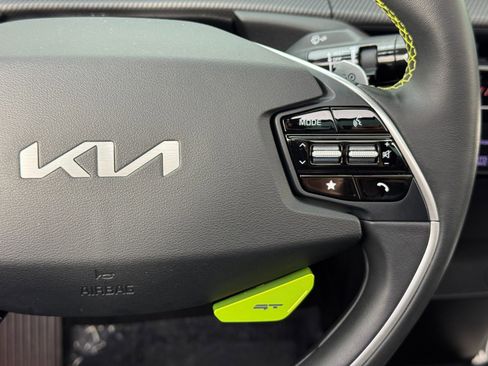 Used 2023 Kia EV6 GT image 21