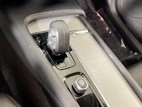 Used 2023 Volvo XC90 B5 Core w/ Protection Package Premier image 17