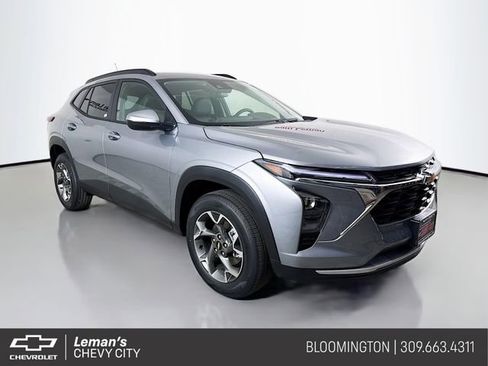 New 2026 Chevrolet Trax LT FWD image 1