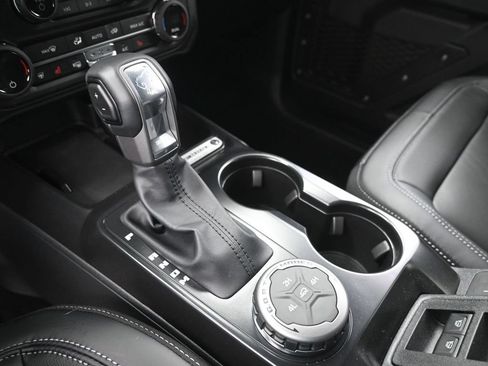New 2026 Ford Bronco Outer Banks AWD/4WD image 9