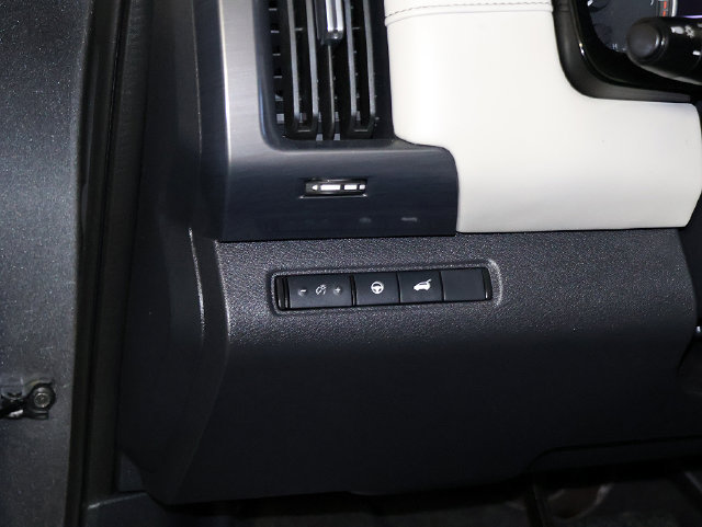 Used 2022 Nissan Pathfinder SL AWD/4WD image 28