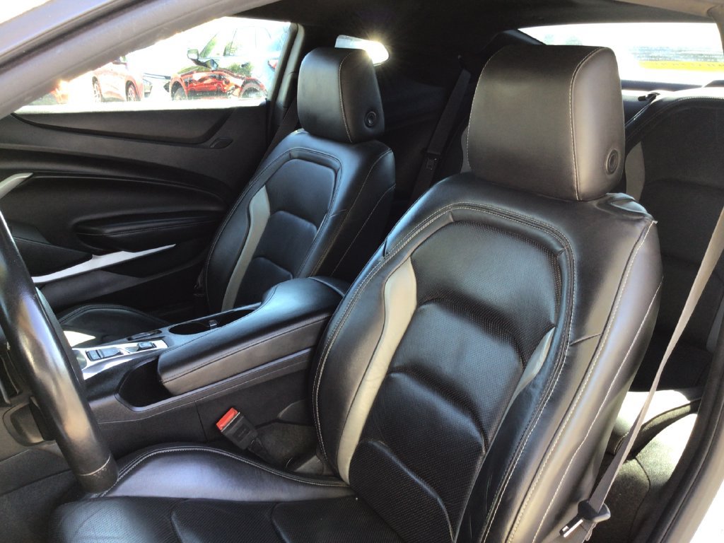 Used 2016 Chevrolet Camaro LT RWD image 25