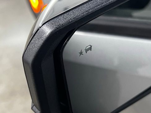 New 2026 GMC Canyon Elevation w/ Convenience Package image 15