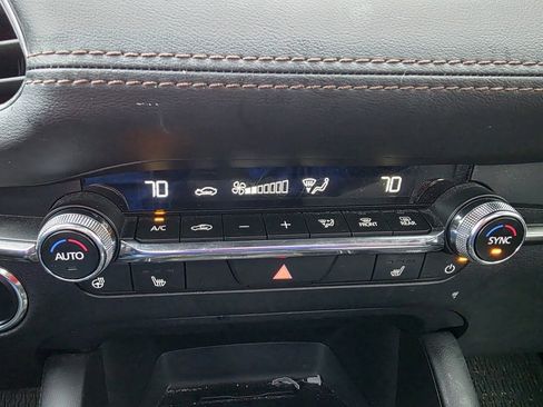 Used 2024 MAZDA MAZDA3 Hatchback w/Premium Plus Pkg image 15