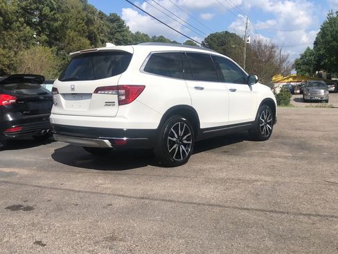 Used 2021 Honda Pilot Touring image 3