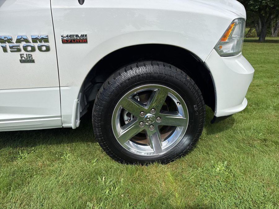 Used 2016 RAM 1500 Express AWD/4WD image 34
