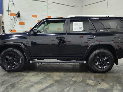 Used 2015 Toyota 4Runner SR5 image 14