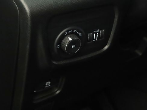 Used 2024 Jeep Grand Cherokee Limited w/ Black Appearance Package AWD/4WD image 8