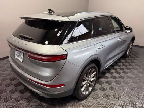 Used 2021 Lincoln Corsair AWD w/ Premium Package image 8