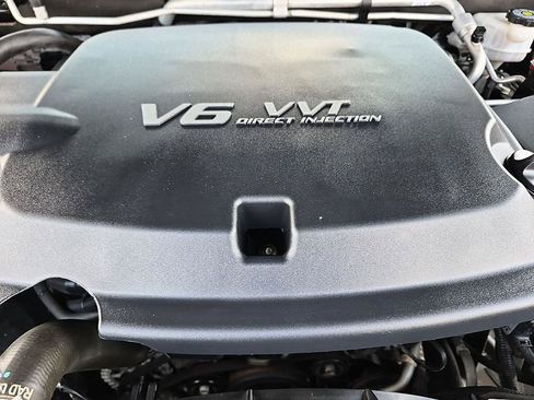 Used 2018 Chevrolet Colorado ZR2 w/ ZR2 Dusk Special Edition AWD/4WD image 34