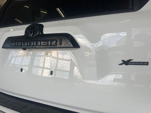 Used 2023 Toyota 4Runner TRD Off-Road Premium w/ Moonroof Package AWD/4WD image 7