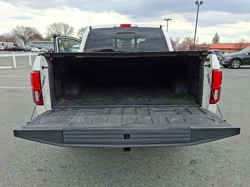 Used 2018 Ford F150 Lariat w/ Equipment Group 502A Luxury image 30