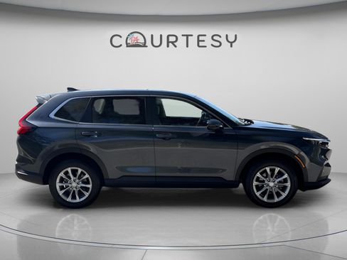 Used 2025 Honda CR-V EX image 8