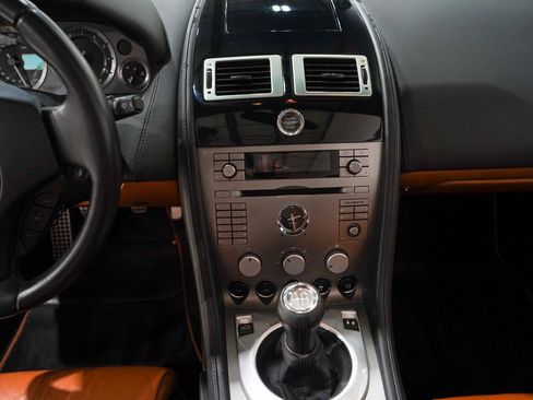 Used 2007 Aston Martin DB9 Volante image 12