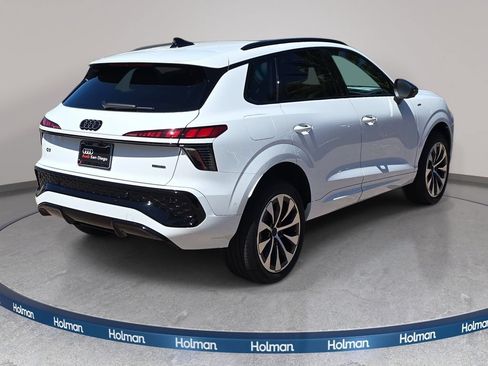 New 2026 Audi Q3 quattro 2.0T AWD/4WD image 5