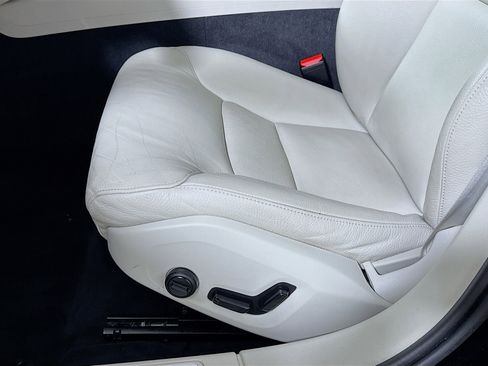 Used 2020 Volvo S60 T6 Momentum image 21