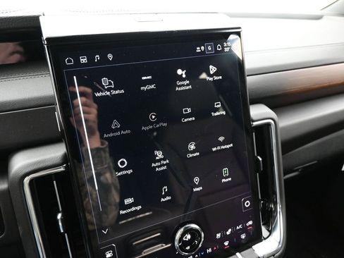 New 2026 GMC Yukon XL Denali image 14