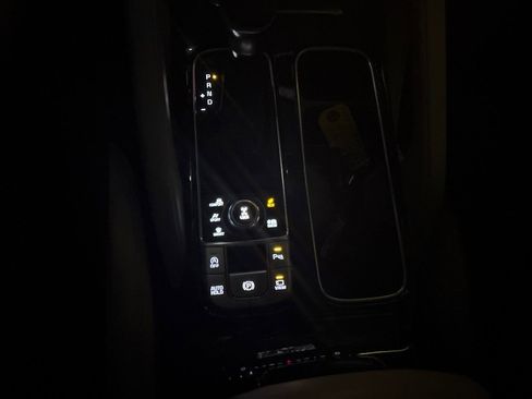 Used 2020 Kia Telluride SX w/ SX Prestige Package image 52