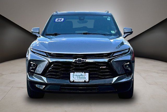 Used 2024 Chevrolet Blazer RS w/ Driver Confidence II Package AWD/4WD image 2