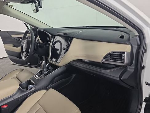 Certified 2025 Subaru Outback Limited AWD/4WD image 28