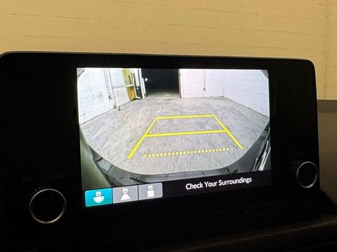 Used 2024 Honda Civic EX image 9