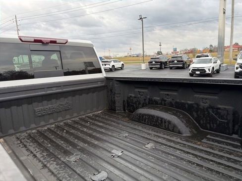 Used 2024 Chevrolet Silverado 2500 High Country w/ Technology Package image 24