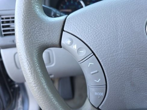 Used 2010 Toyota Sienna LE image 16