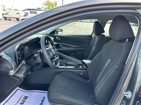 Certified 2024 Hyundai Elantra SEL FWD image 9