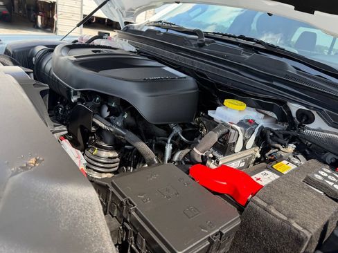 Used 2026 RAM 1500 Express AWD/4WD image 8