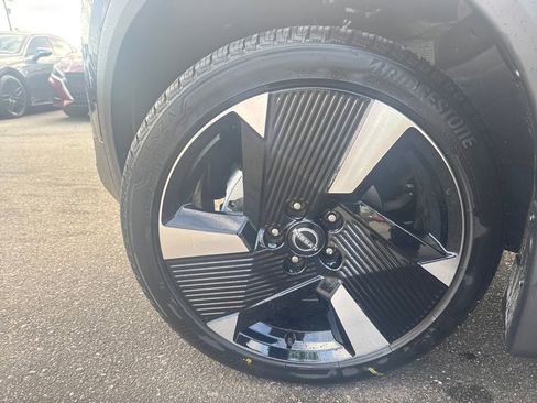 New 2026 Nissan Kicks SR w/ SR Premium Package image 30