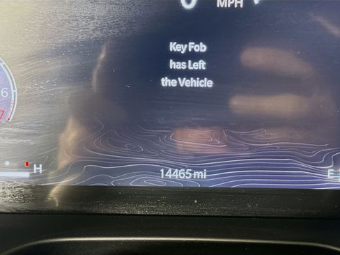 Used 2024 Jeep Grand Cherokee Laredo X image 16