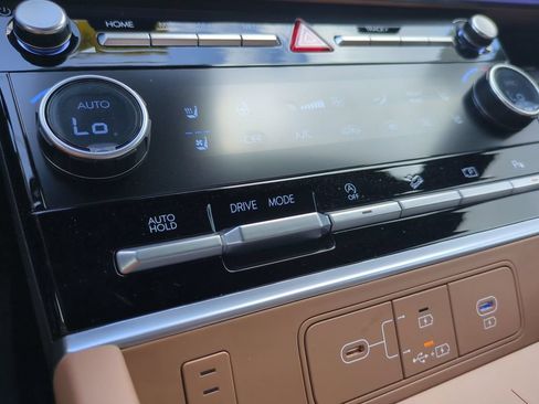 New 2026 Hyundai Santa Fe Limited FWD image 32