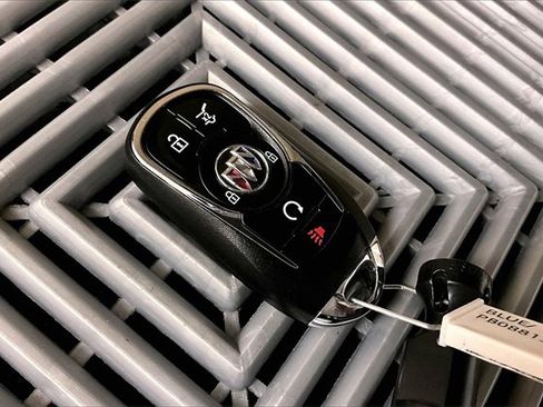 Used 2023 Buick Encore GX Essence w/ Experience Buick Package image 9