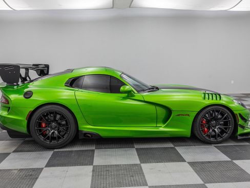 Used 2017 Dodge Viper GTC w/ ACR Package image 18