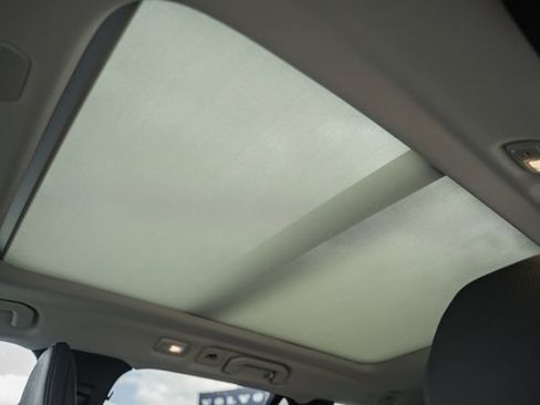 New 2026 Volvo V60 B5 Cross Country Plus w/ Protection Package Premier image 31