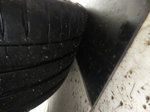 Used 2021 Tesla Model S Plaid image 34