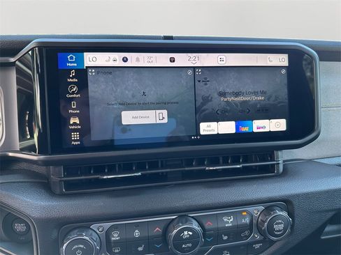 New 2025 Jeep Gladiator Sport image 18