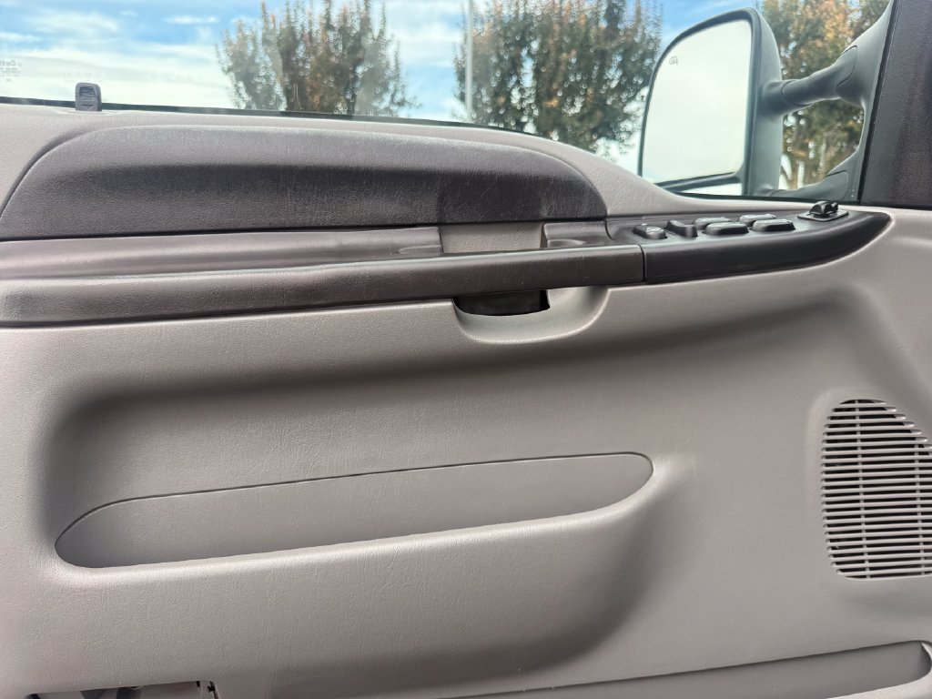 Used 2005 Ford F250 XLT AWD/4WD image 61