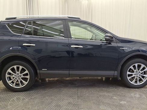 Certified 2018 Toyota RAV4 Limited AWD/4WD image 4