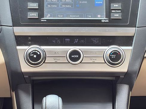 Used 2015 Subaru Legacy 2.5i AWD/4WD image 19