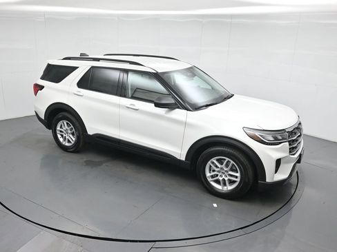 New 2026 Ford Explorer Active RWD image 39