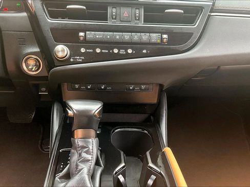 Used 2025 Lexus ES 350 w/ Premium Package FWD image 41