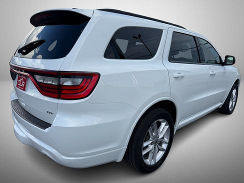 Used 2023 Dodge Durango GT image 3