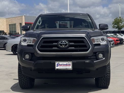 Used 2023 Toyota Tacoma SR5 w/ Technology Package AWD/4WD image 8