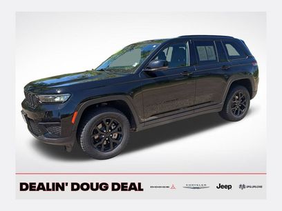 Used 2024 Jeep Grand Cherokee Altitude