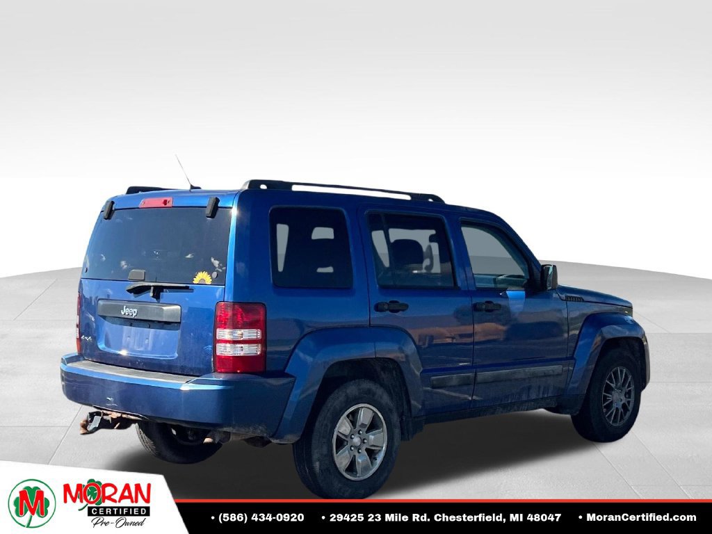 Used 2010 Jeep Liberty Sport w/ Popular Equipment Group AWD/4WD image 5