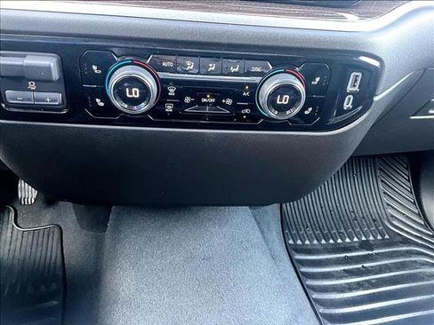 Used 2025 Chevrolet Silverado 1500 LT RWD image 24