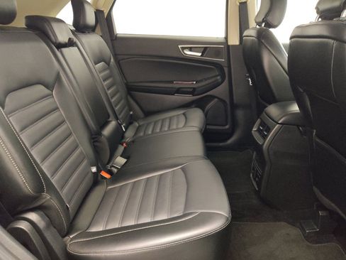 Used 2017 Ford Edge SEL w/ Equipment Group 201A AWD/4WD image 19
