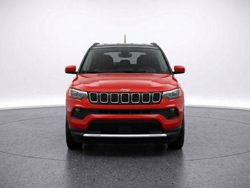 Used 2025 Jeep Compass Limited image 2